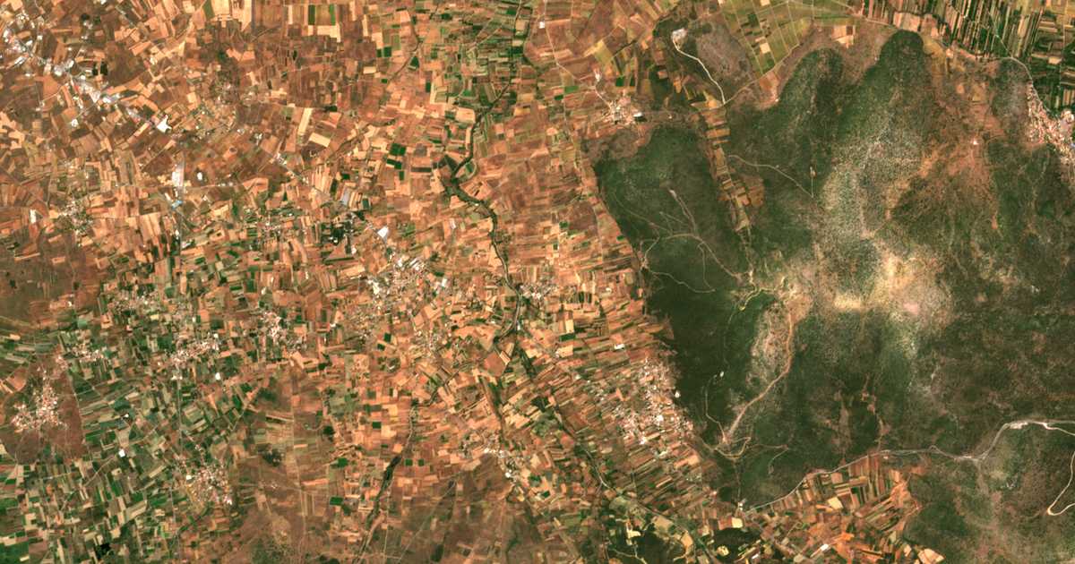 Сателитска карта на Magoúla