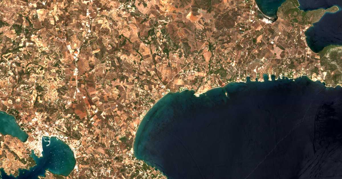 Сателитска карта на Petrothálassa