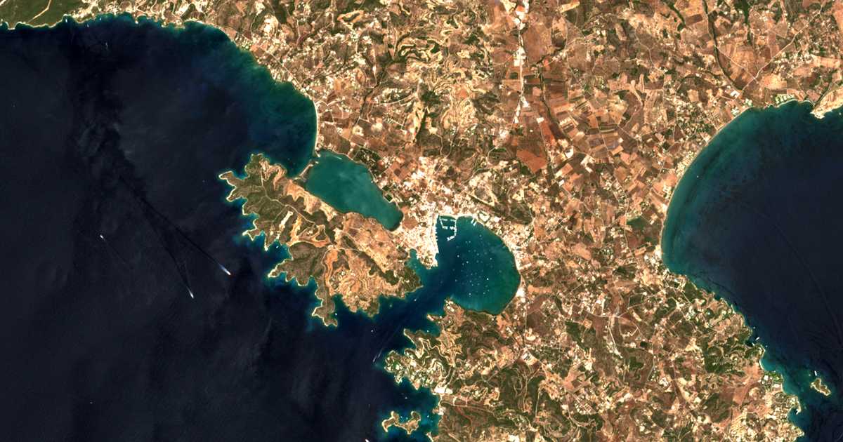 Сателитска карта на Portochélion