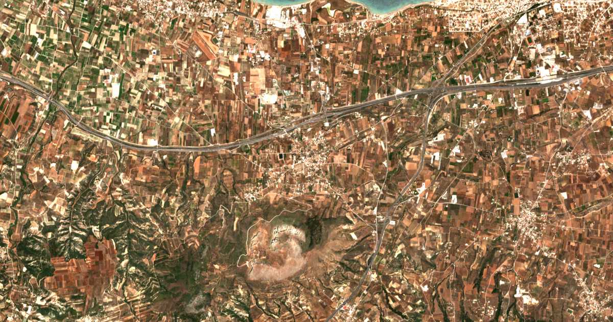 Сателитска карта на Archaía Kórinthos