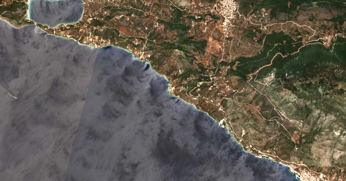 Сателитска карта на Flámpouro