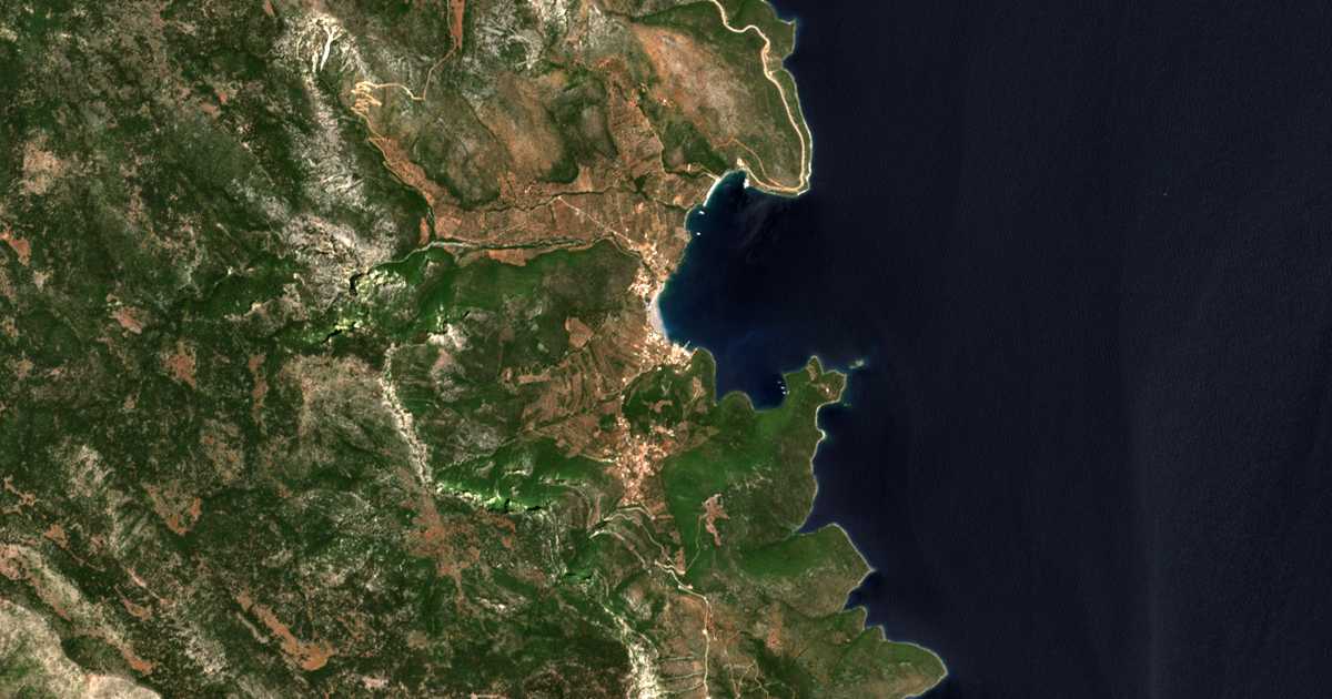 Сателитска карта на Paralía