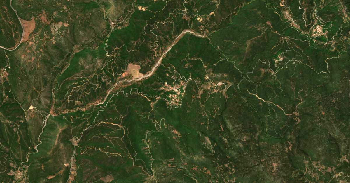 Сателитска карта на Vrésthena
