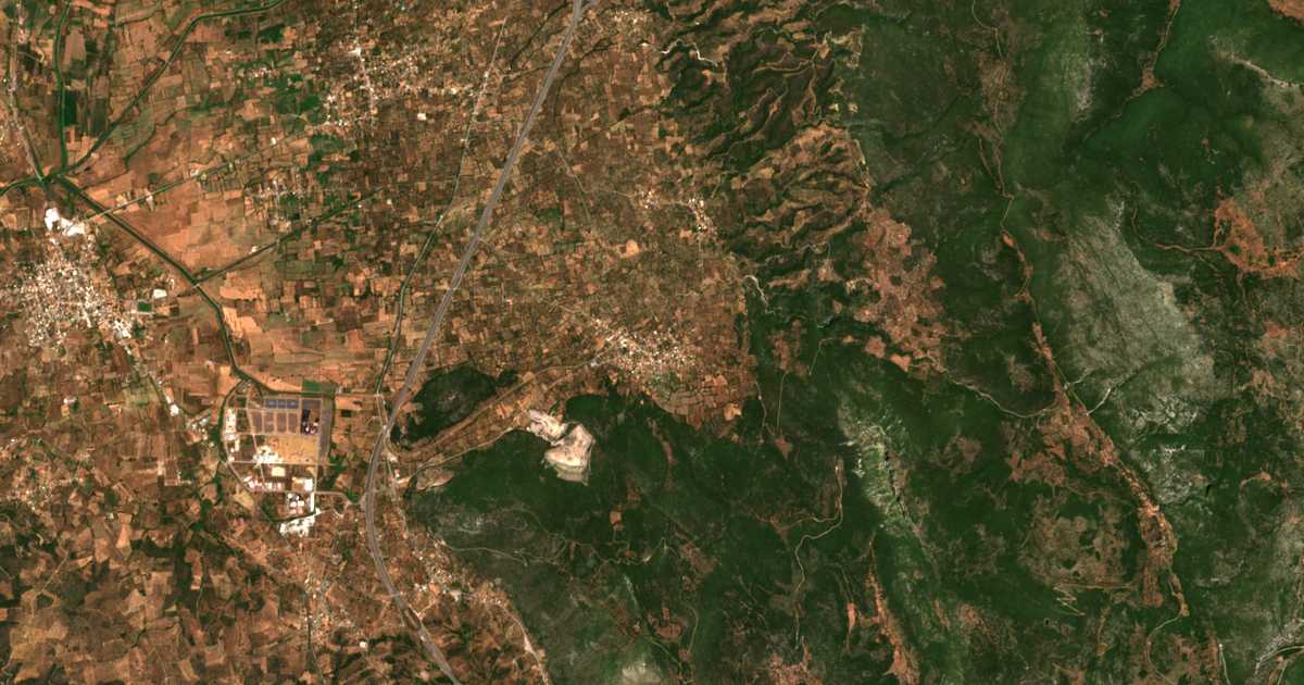 Сателитска карта на Katsarós