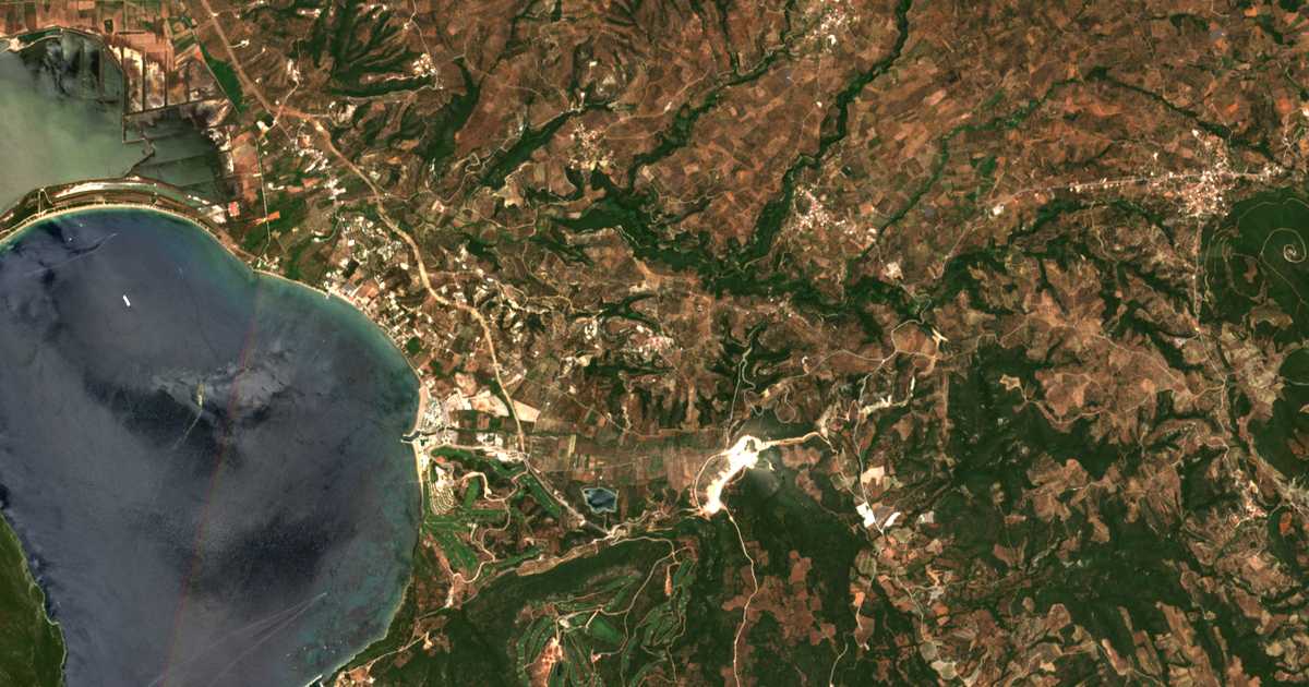 Сателитска карта на Pýla
