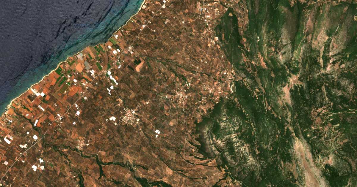 Сателитска карта на Armenioí