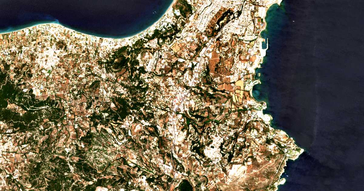 Сателитска карта на Sgouroú