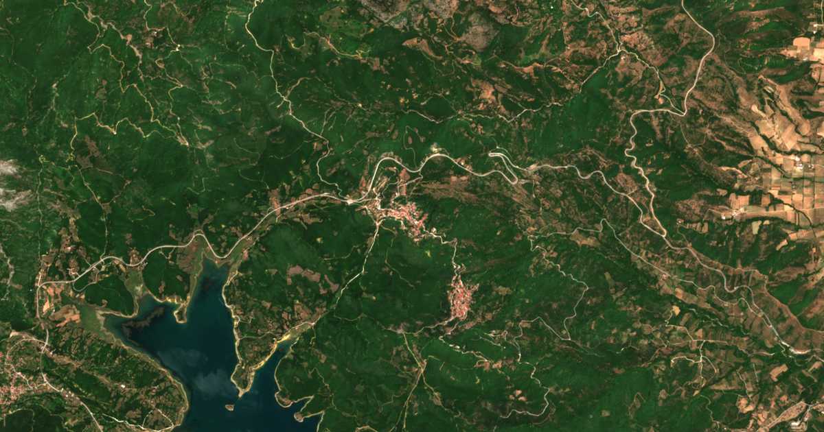 Сателитска карта на Morfovoúnion