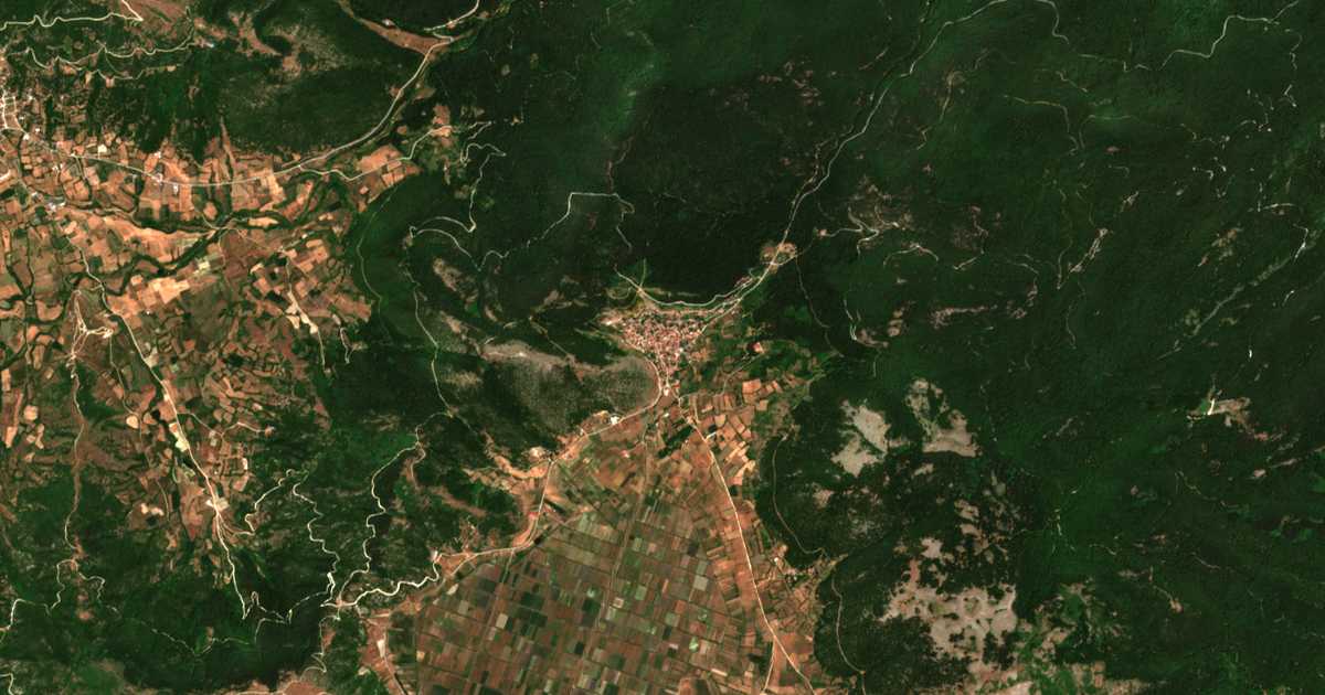 Сателитска карта на Kallipéfki