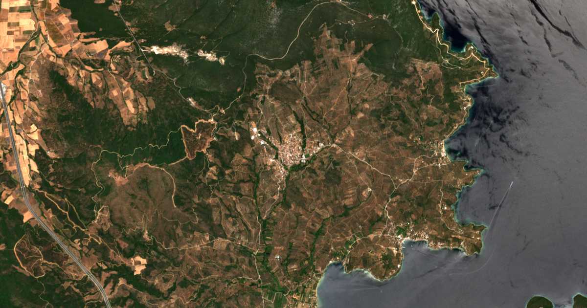 Сателитска карта на Pteleós