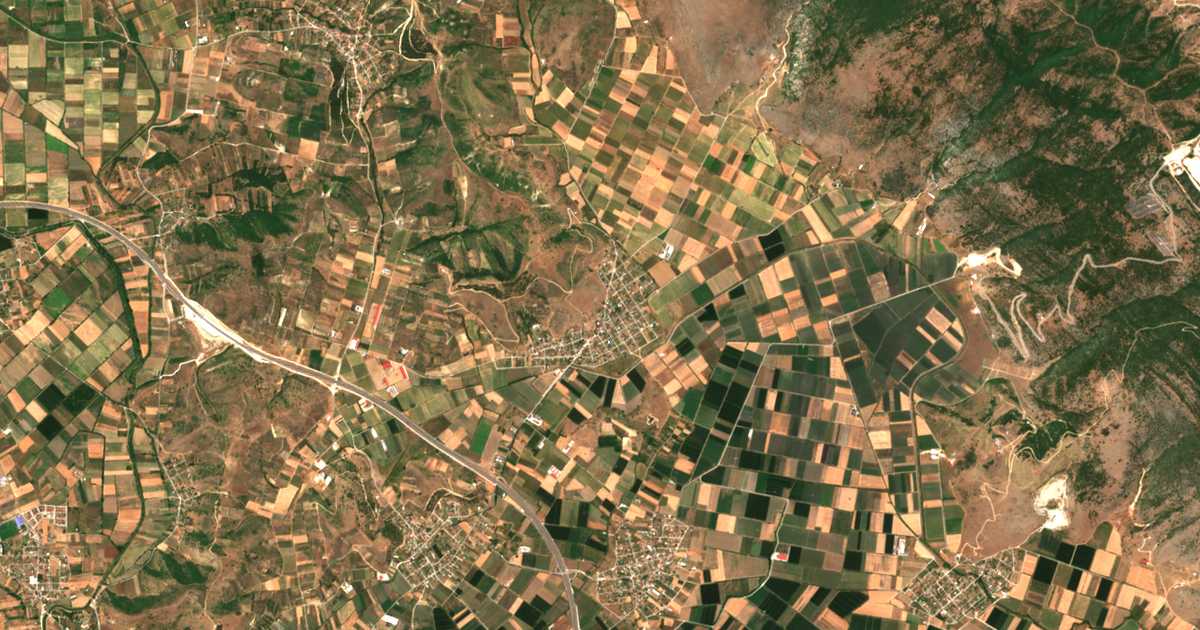 Сателитска карта на Palaiópyrgos
