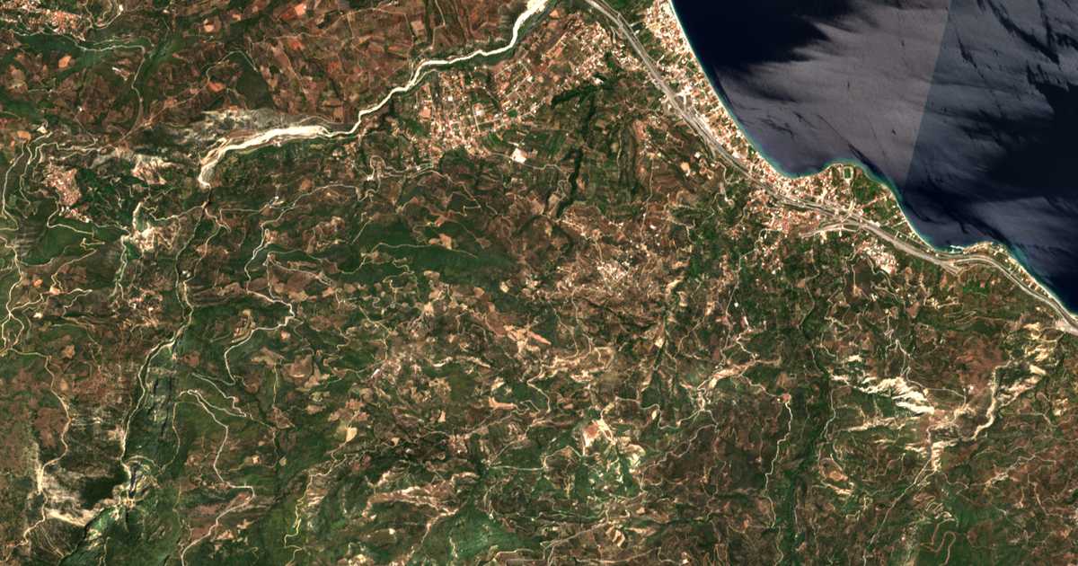 Сателитска карта на Ámpelos