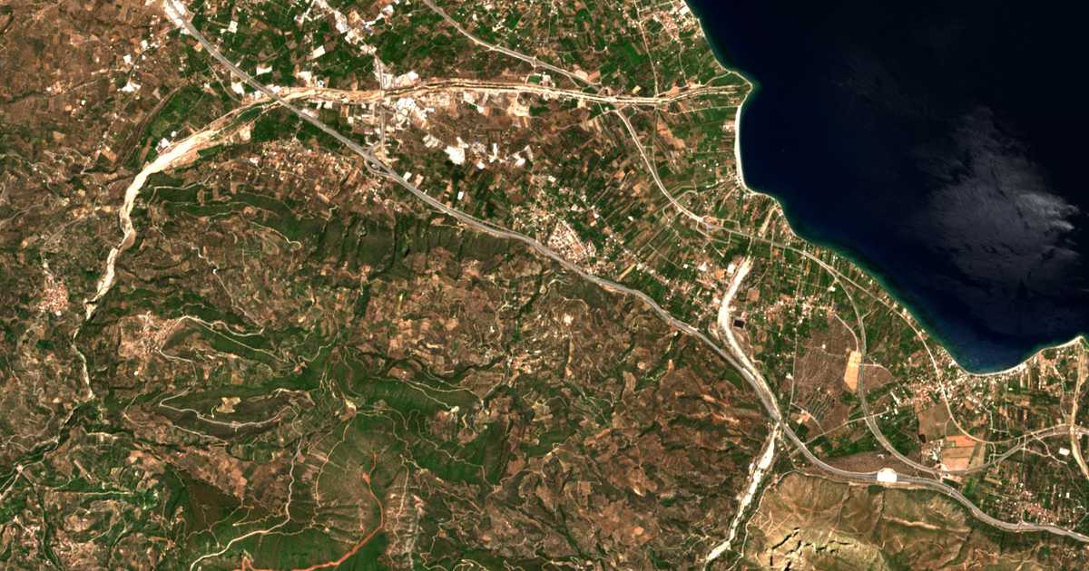 Сателитска карта на Néa Kerýneia