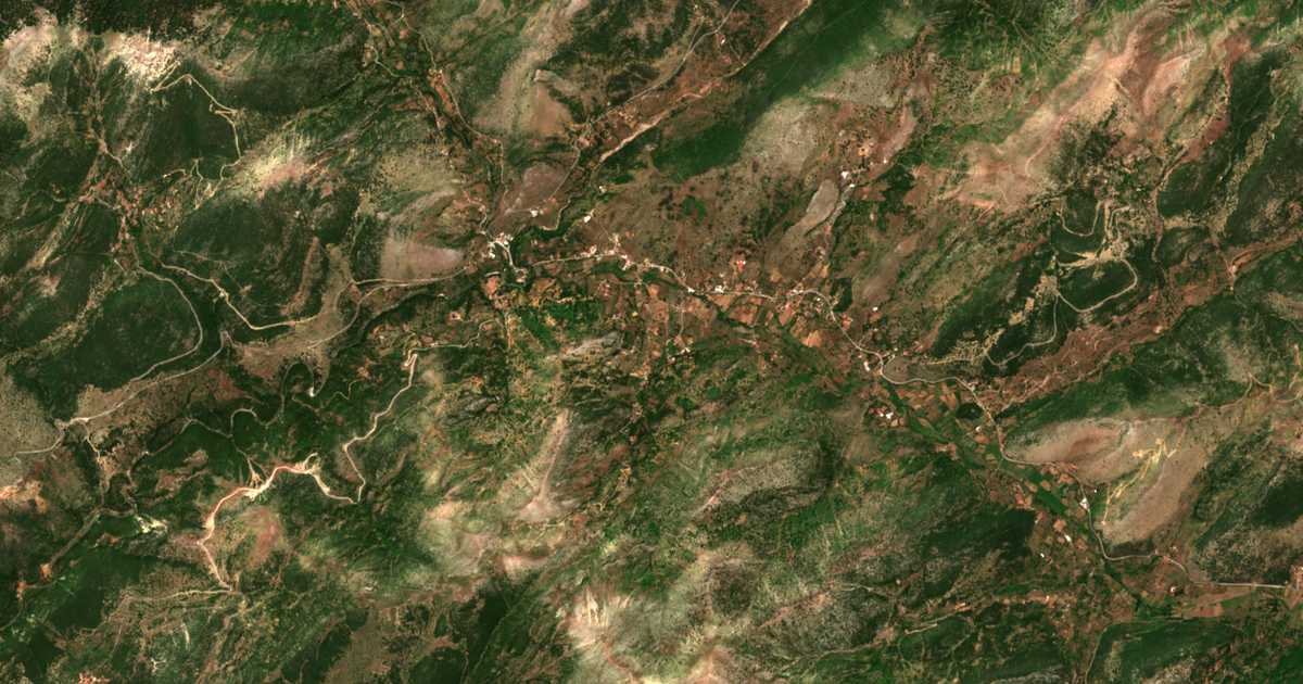Сателитска карта на Áno Tripótama