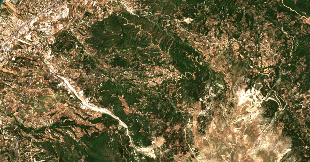 Сателитска карта на Áno Kastrítsion