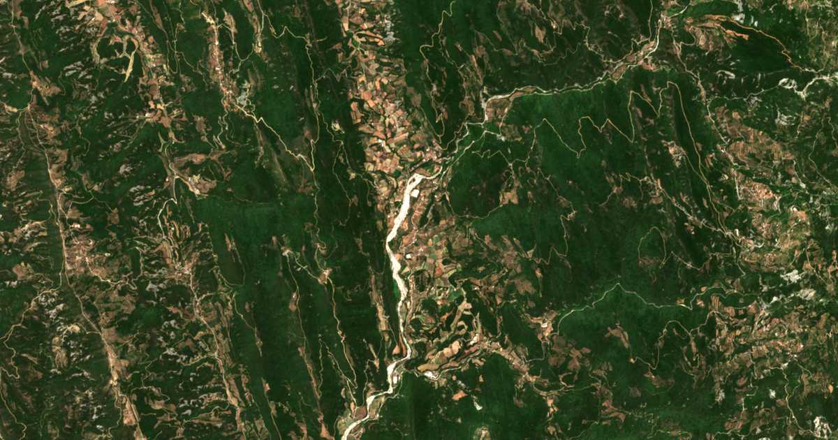 Сателитска карта на Skouterá