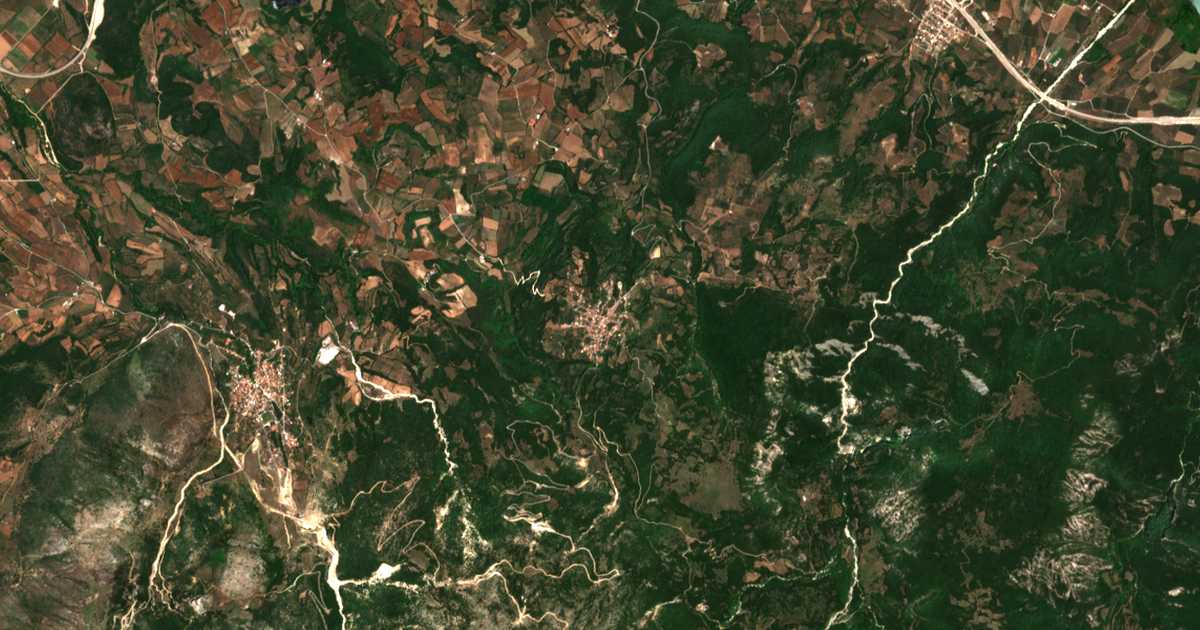 Сателитска карта на Thýrion