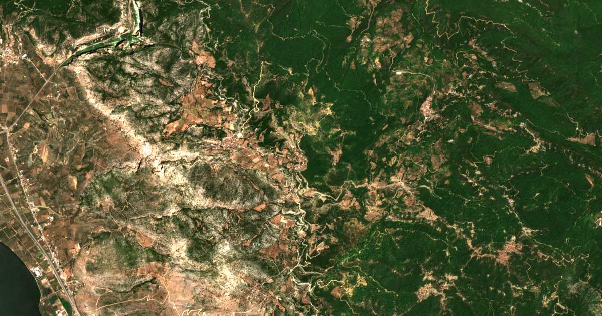 Сателитска карта на Elliniká