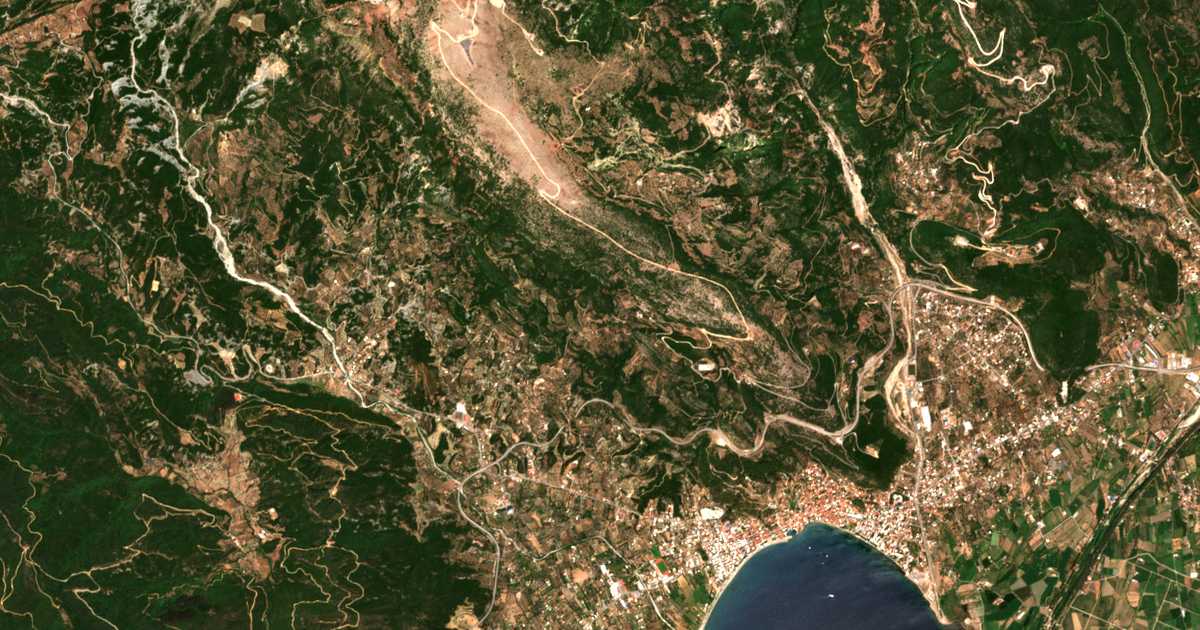 Сателитска карта на Léfka Vomvokoús