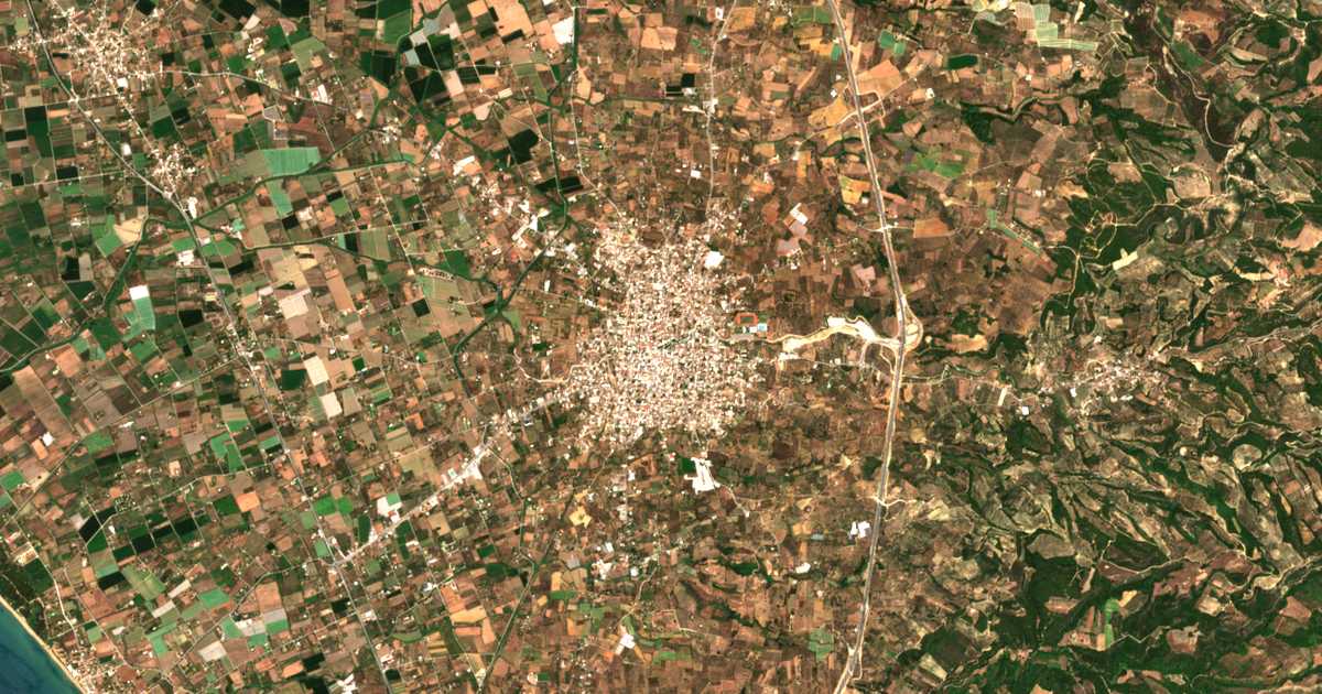 Сателитска карта на Amaliás