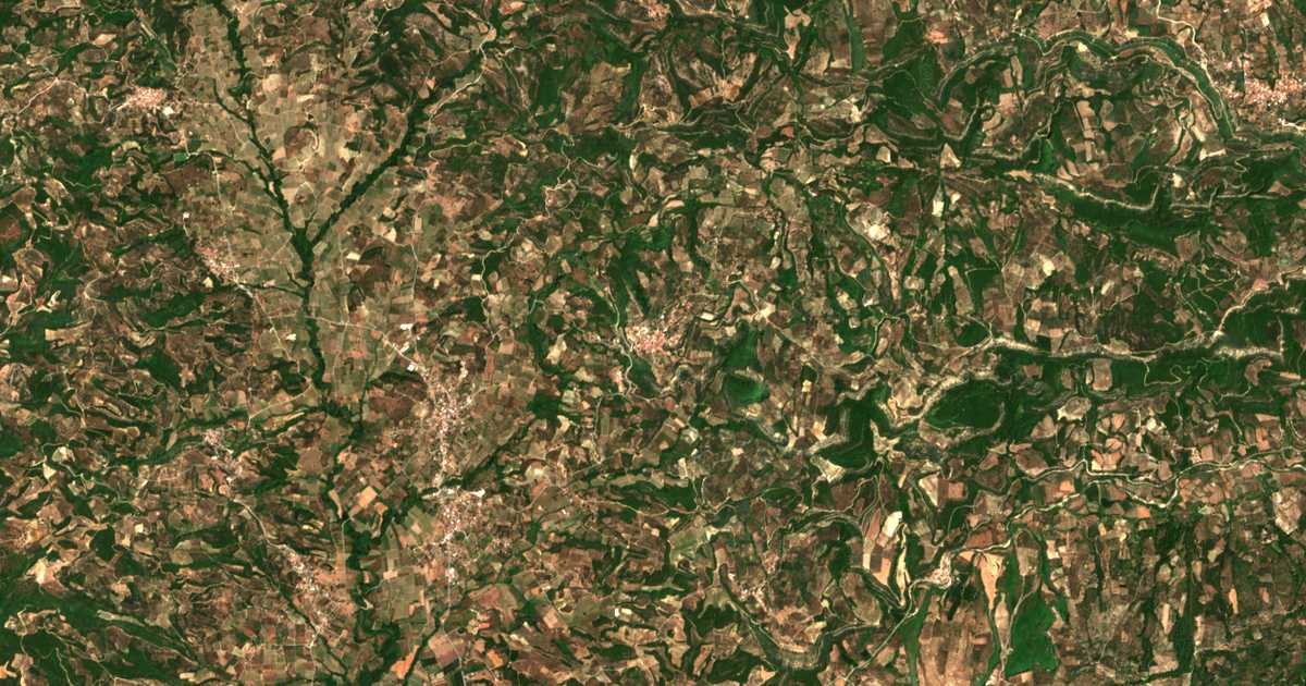 Сателитска карта на Oléni