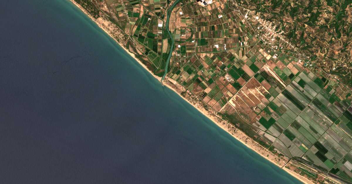 Сателитска карта на Paralía