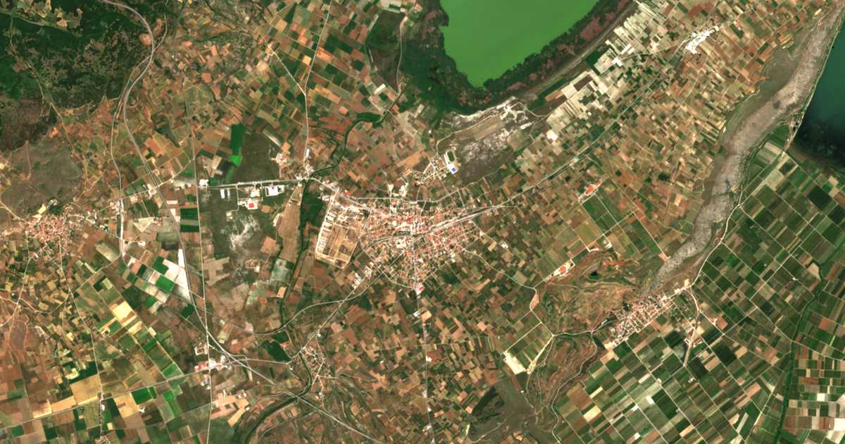 Сателитска карта на Суровичево